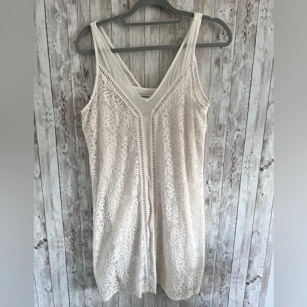 Abercrombie & Fitch White Lace Dress